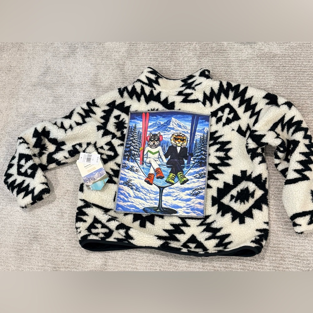 Mountain Isles Apres Ski fleece